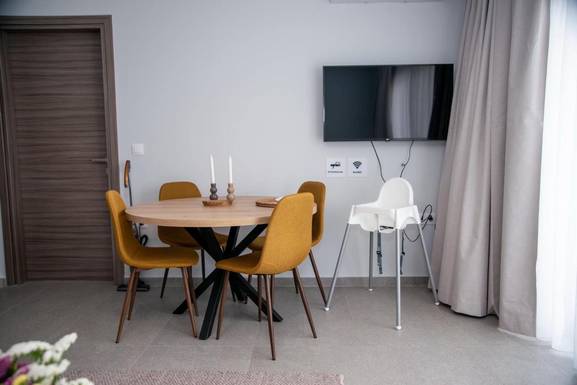 Eugea Apartments Lefkada City ภายนอก รูปภาพ