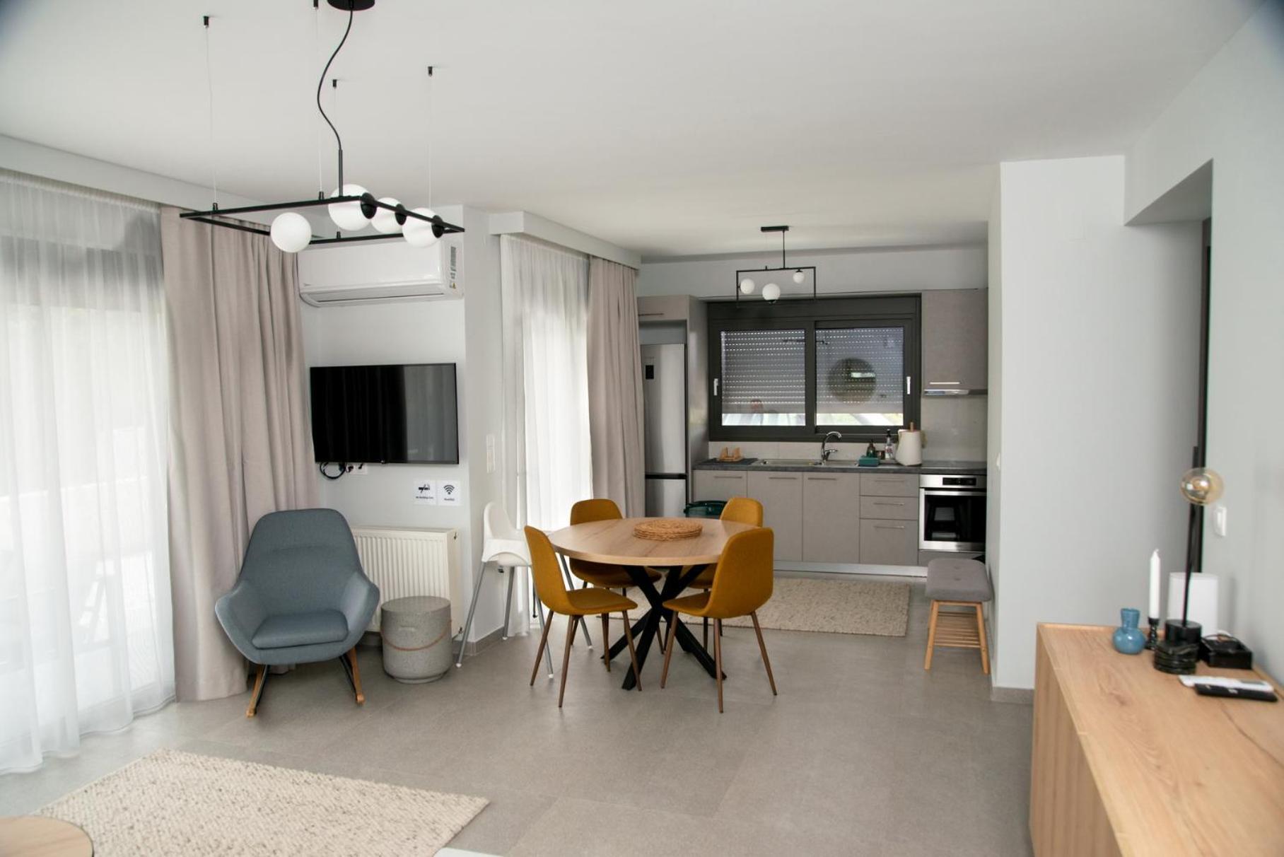 Eugea Apartments Lefkada City ภายนอก รูปภาพ