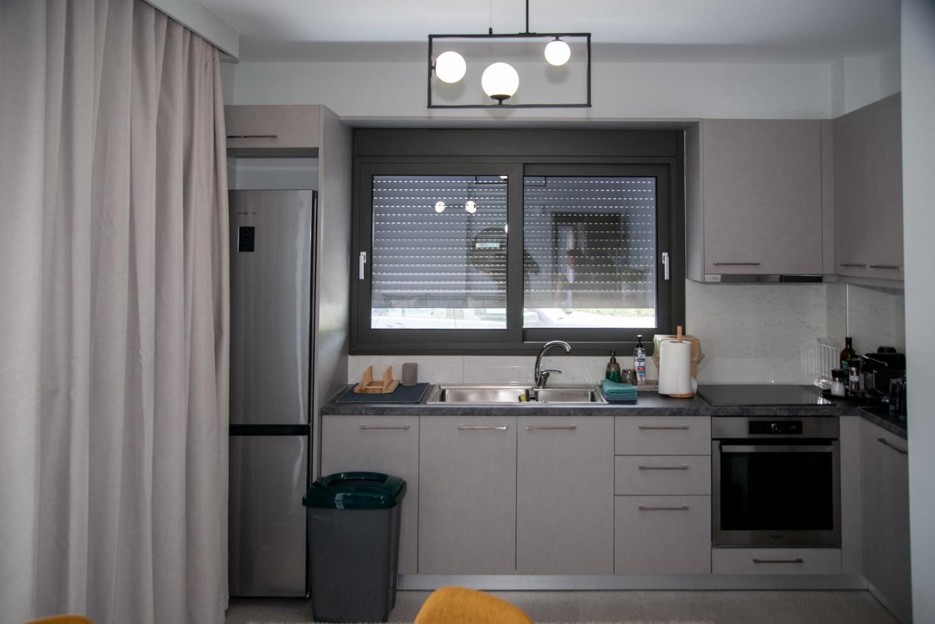 Eugea Apartments Lefkada City ภายนอก รูปภาพ